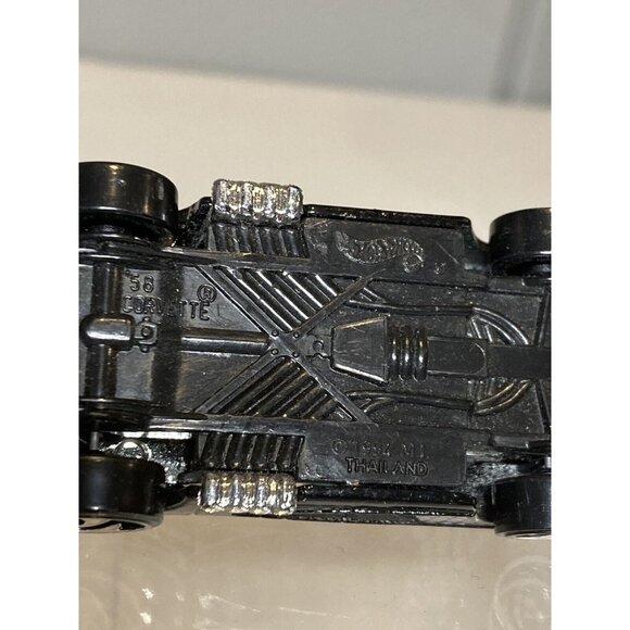 Hot Wheels 1958 Corvette Coupe "Heavy Metal" 1994 - Picture 8 of 9